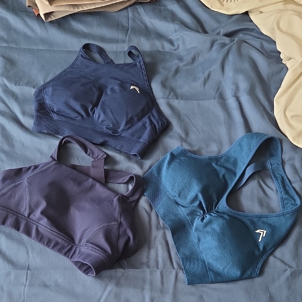 3 Athletic Oner Active Seamless Sports Bras in Navy, Deep Blue, and Teal